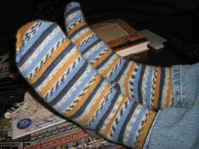 self-patterning socks on feet