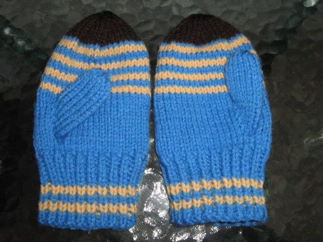 blue child's mittens