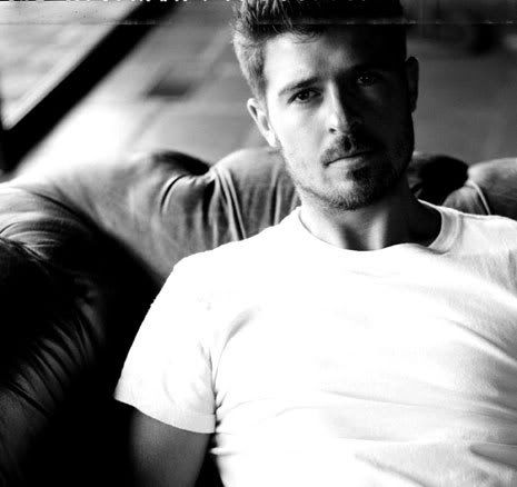 Robin Thicke Magic Video