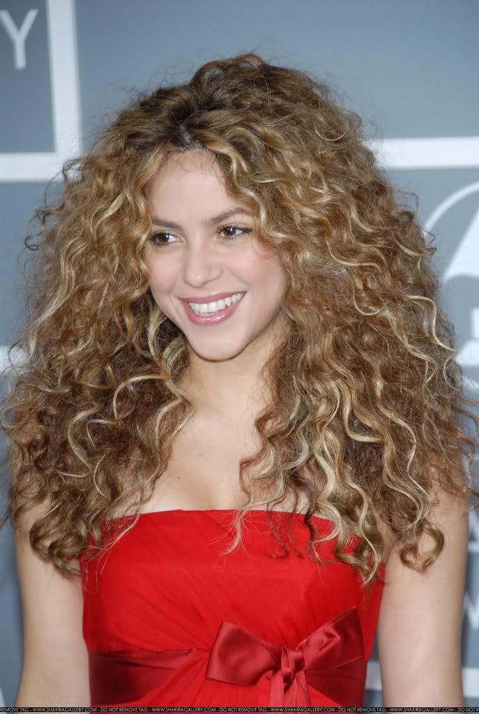 ShakiraGrammyAwards5.jpg
