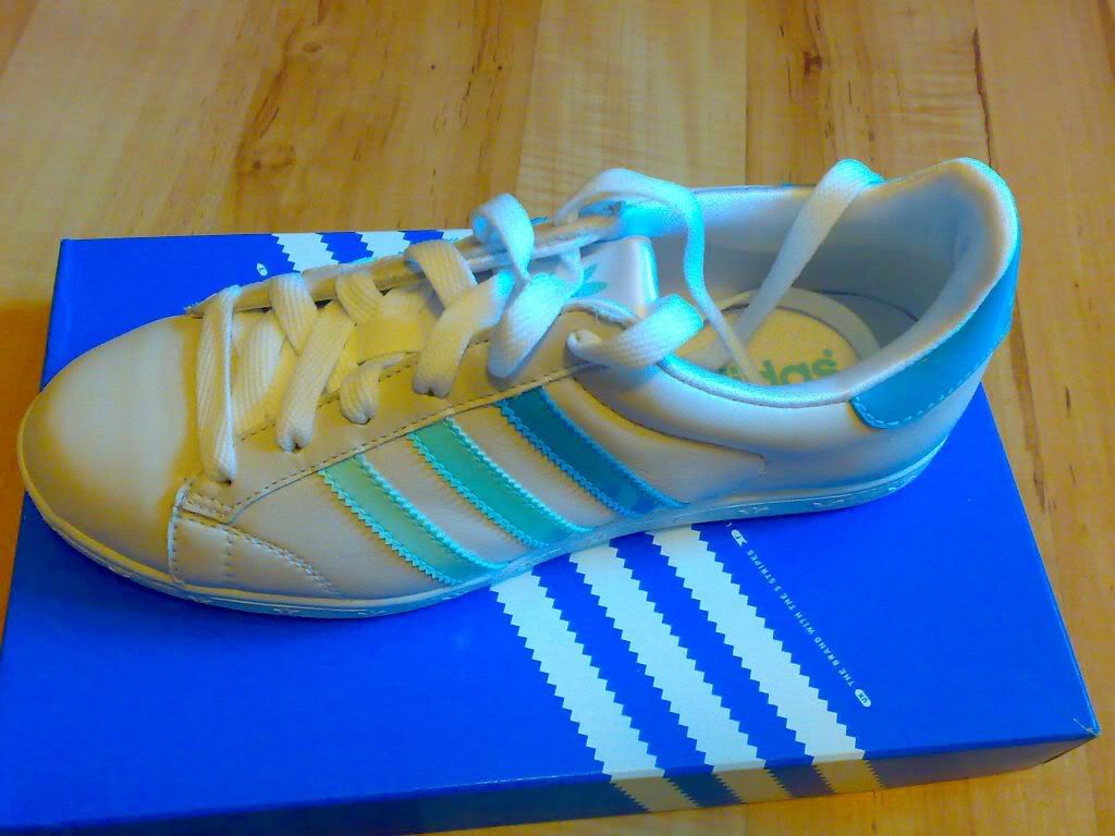 Adidas shoes,shoes running,shoes tennis