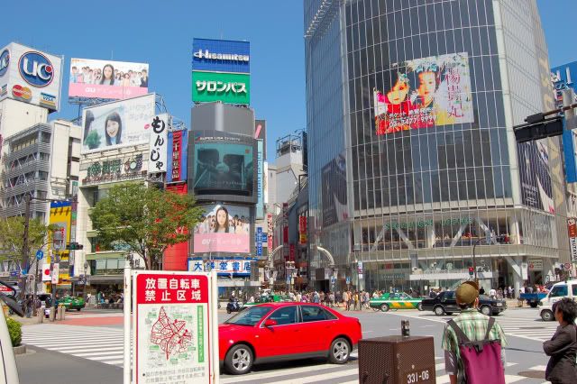 Shibuya_screens.jpg