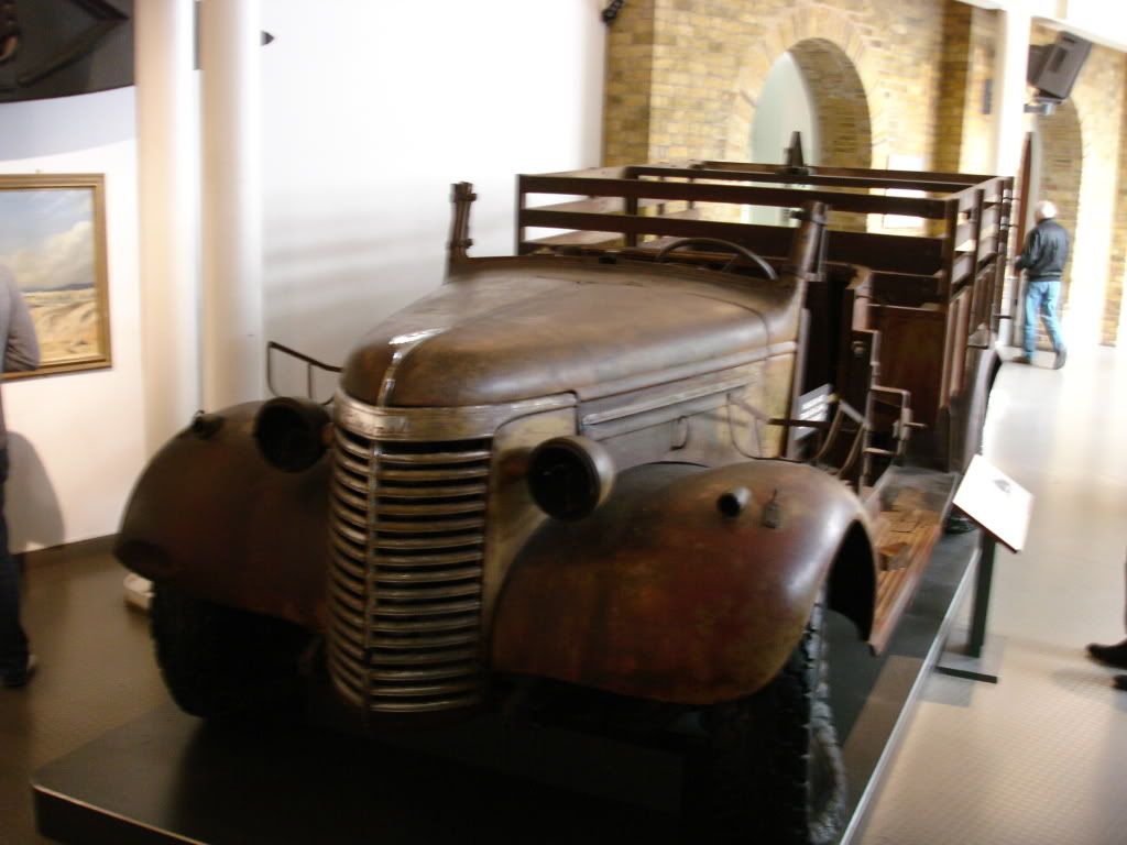 013-1.jpg