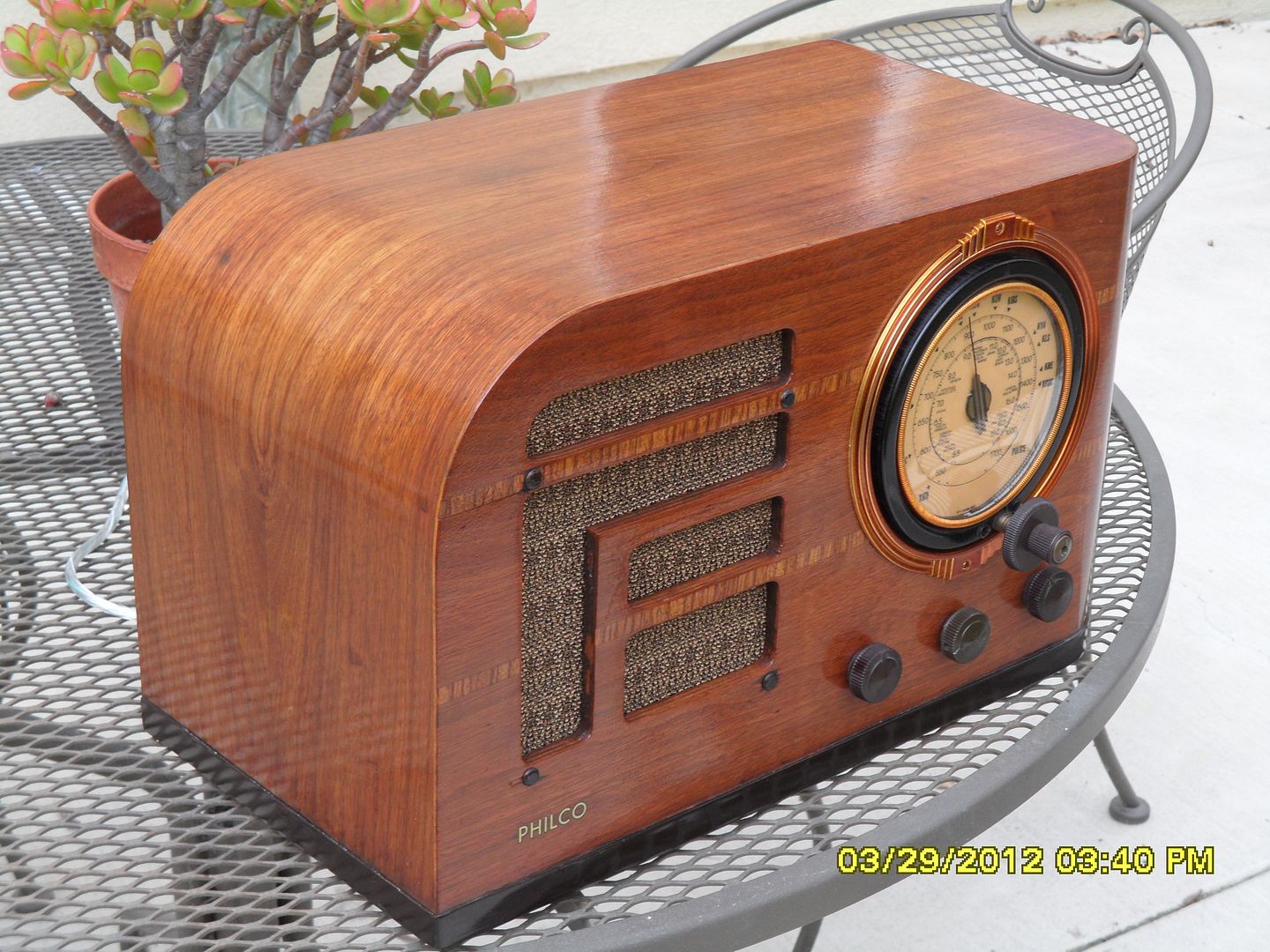 [Image: Philco38-7leftobliquefinished.jpg]