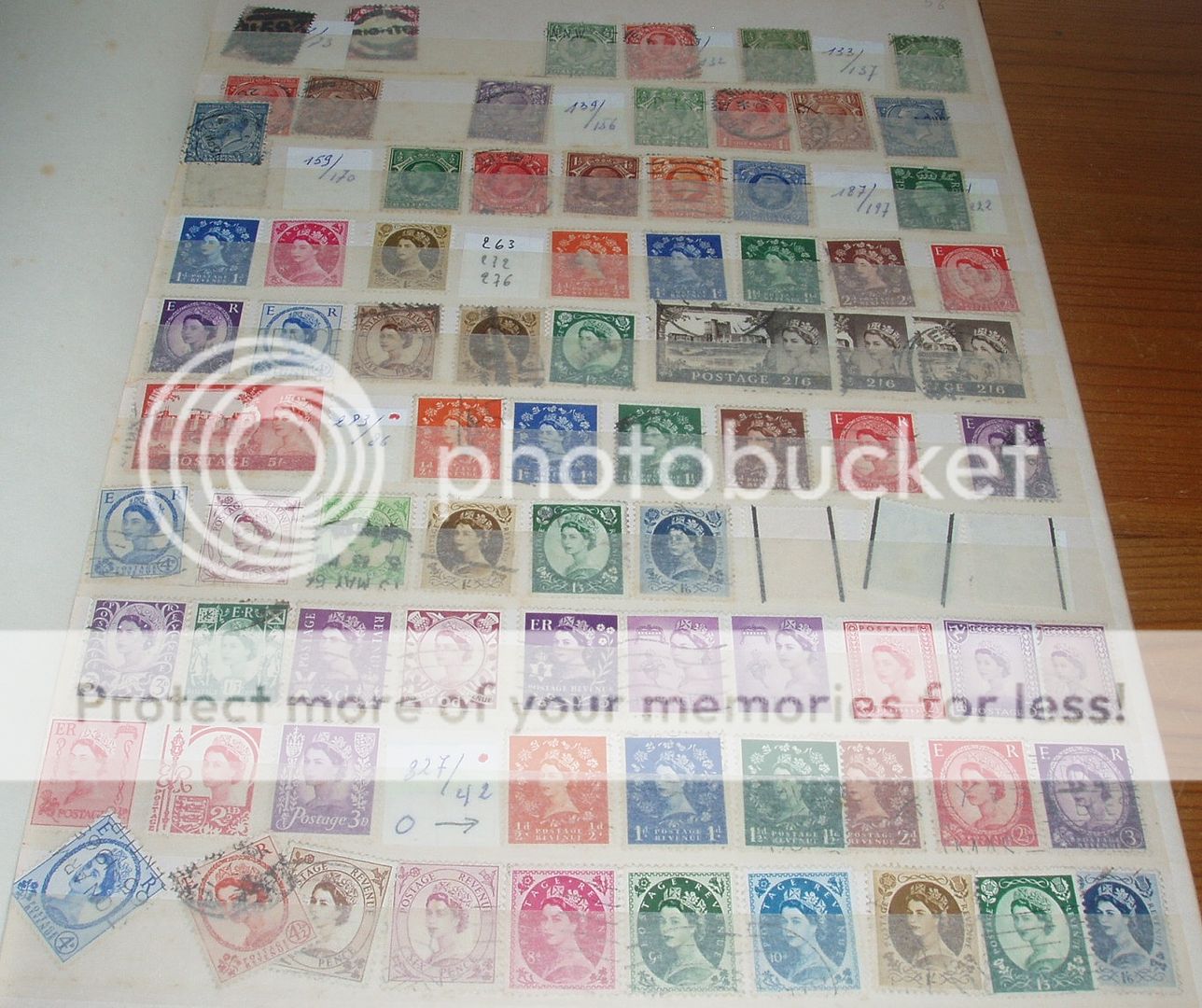 GB collection in stockbook, mint and used stamps. All shown in the 16 