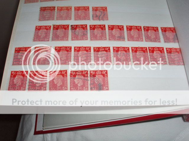 Large GB collection QV QEII housed in 2 stockbooks. Stamps all shown 