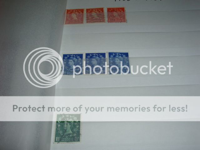 Large GB collection QV QEII housed in 2 stockbooks. Stamps all shown 