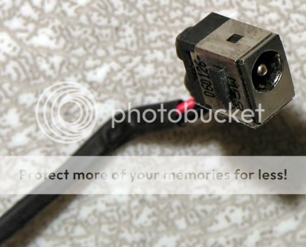 HP DV5000 V5000 C500 DC Jack w Cable DC020006N00 415495